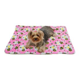 Ultra Soft Minky/Plush Bumblebee and Flowers Blanket (Color: Green, size: One Size)